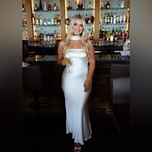 Selfie Leslie damsel reverse halter maxi dress